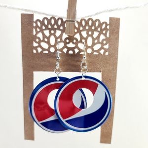 Women's dangle earrings